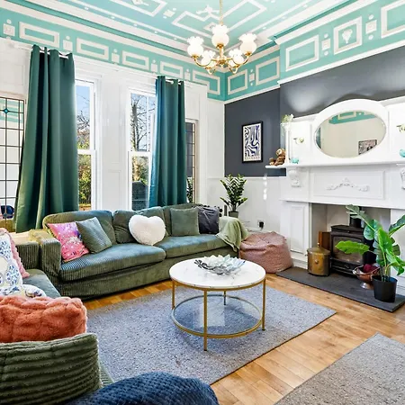 Victorian Elegance At Kingscliffe, Sleeps 16-2